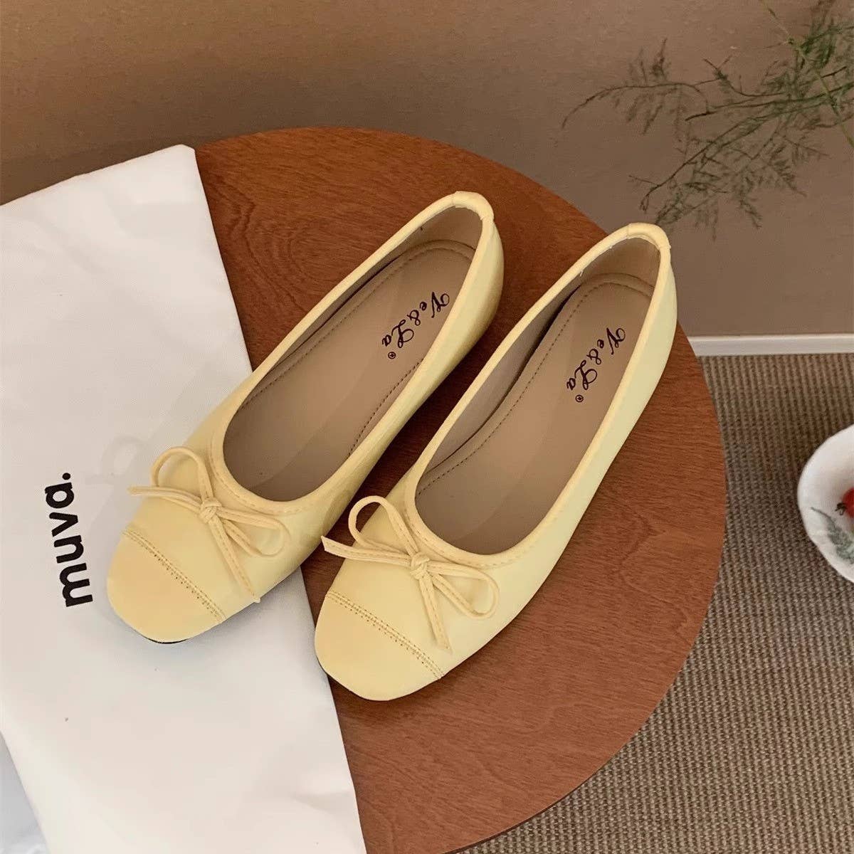 RED WEDGE ROUND TOE SLIP ON BALLET FLATS_CWSHF0125