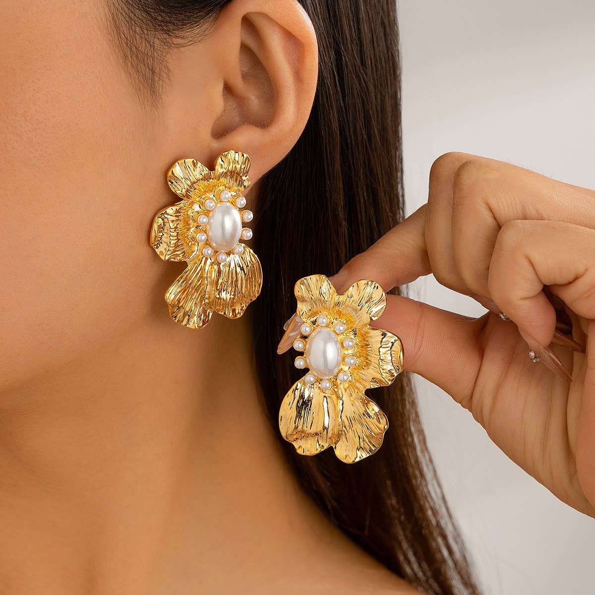 COOL AND SIMPLE RETRO FLOWER EARRINGS_CWAJE1814