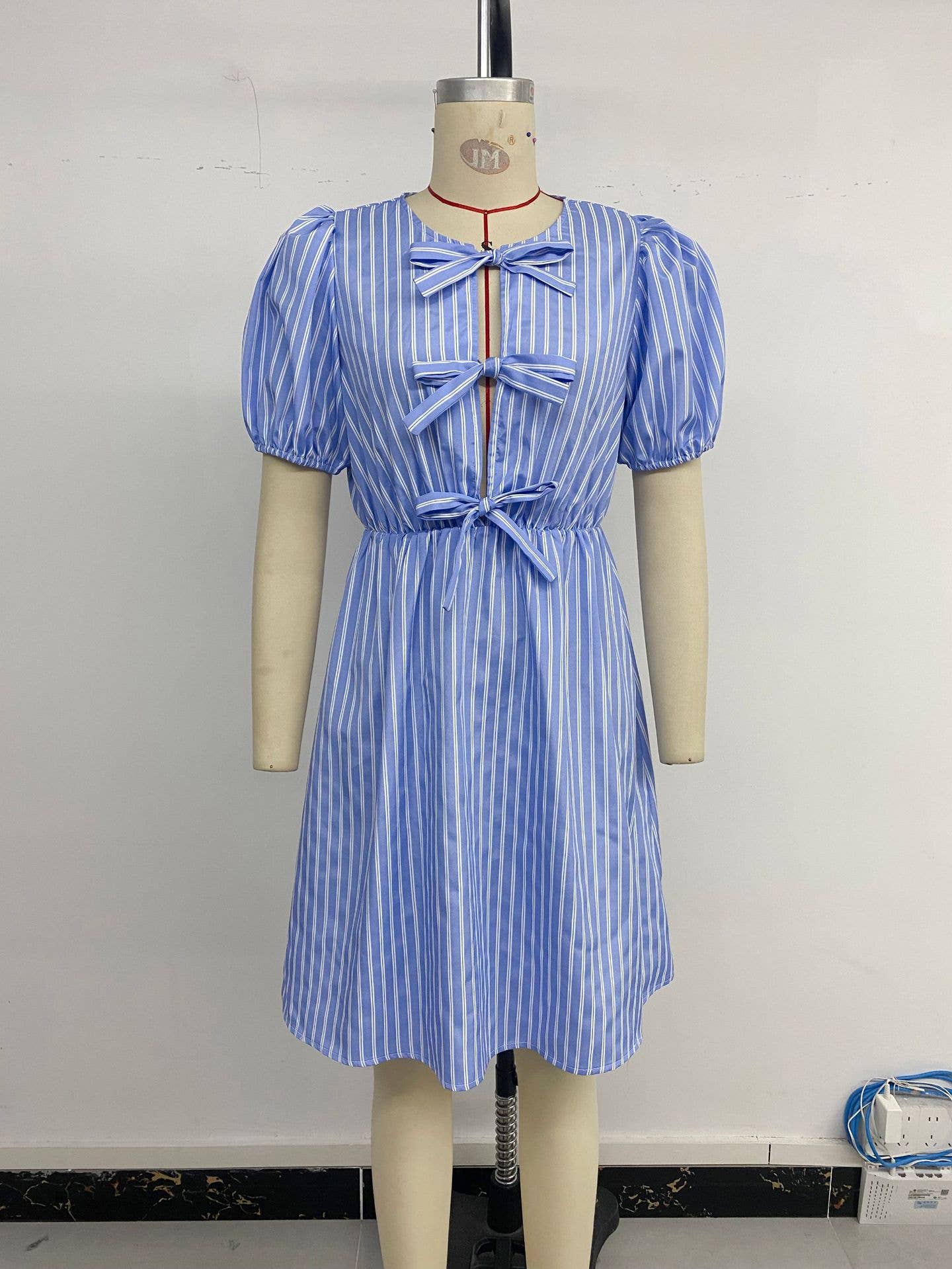 Vintage Striped Crew Neck With Bow Lace-Up Dress