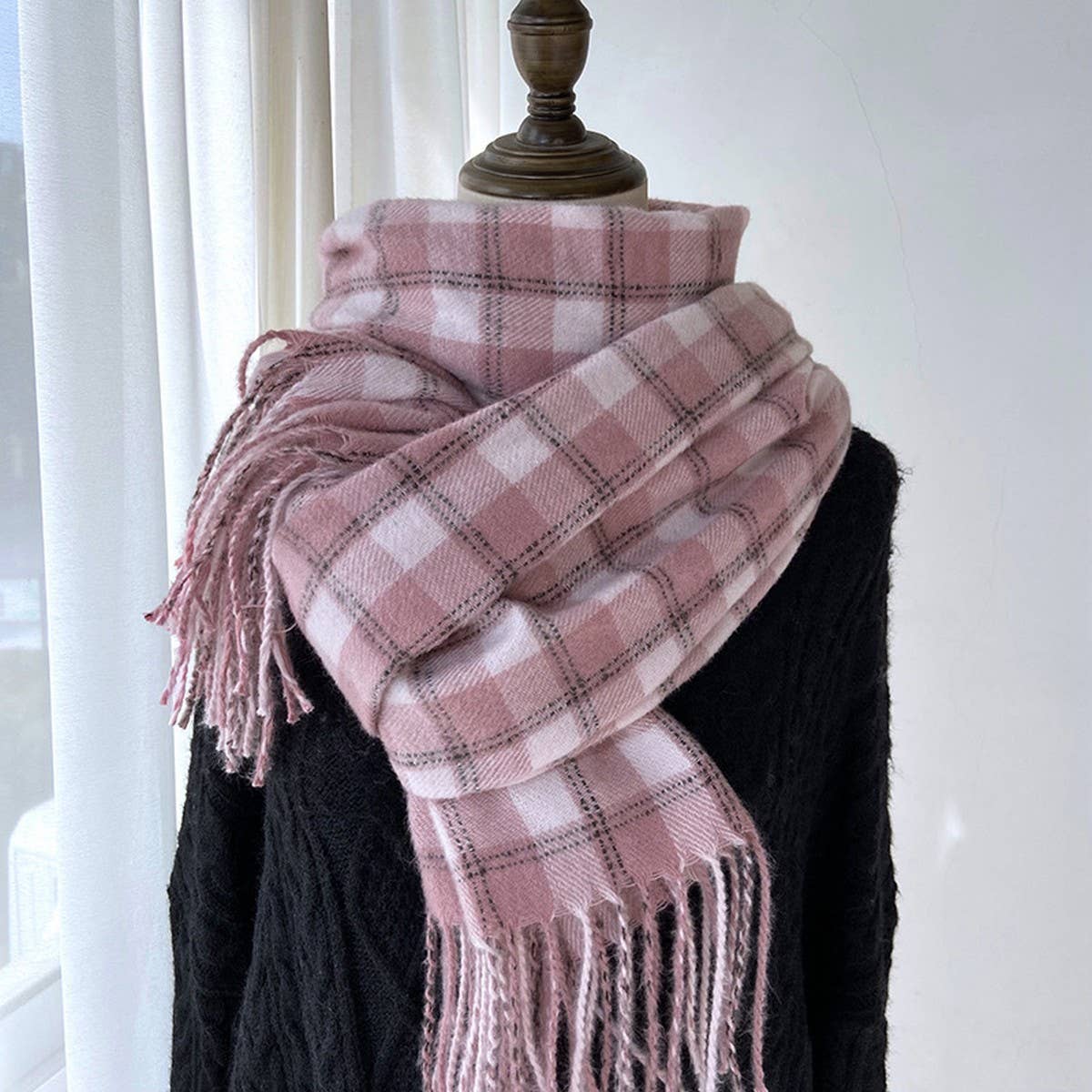 PLAID TASSEL SCARF FOR WOMEN RETRO WINTER WARMTH_CWASC1454