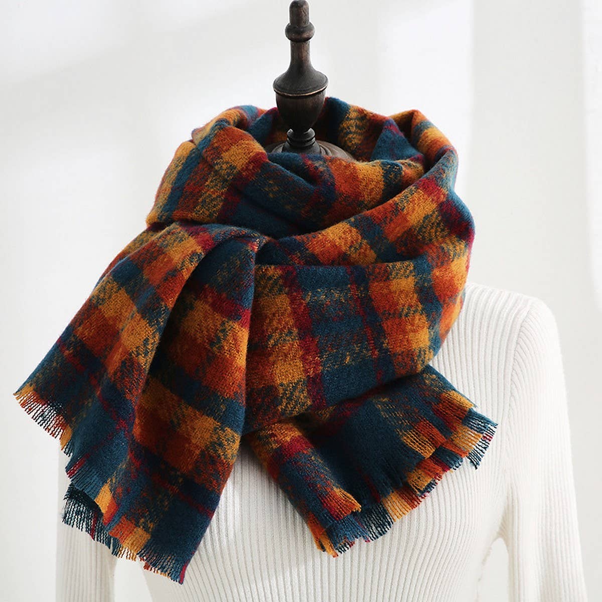 SWEET AND FASHIONABLE PLAID SCARF FOR WOMEN_CWASC0180