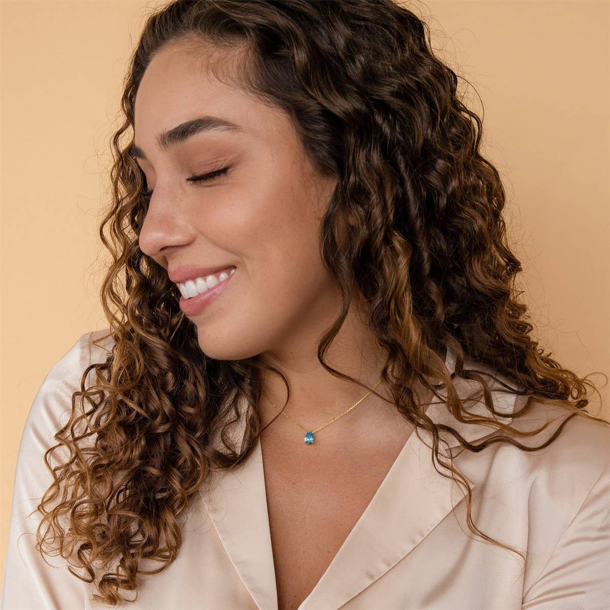 TEARDROP ZIRCON DECEMBER BIRTHSTONE NECKLACE_CWMM5534