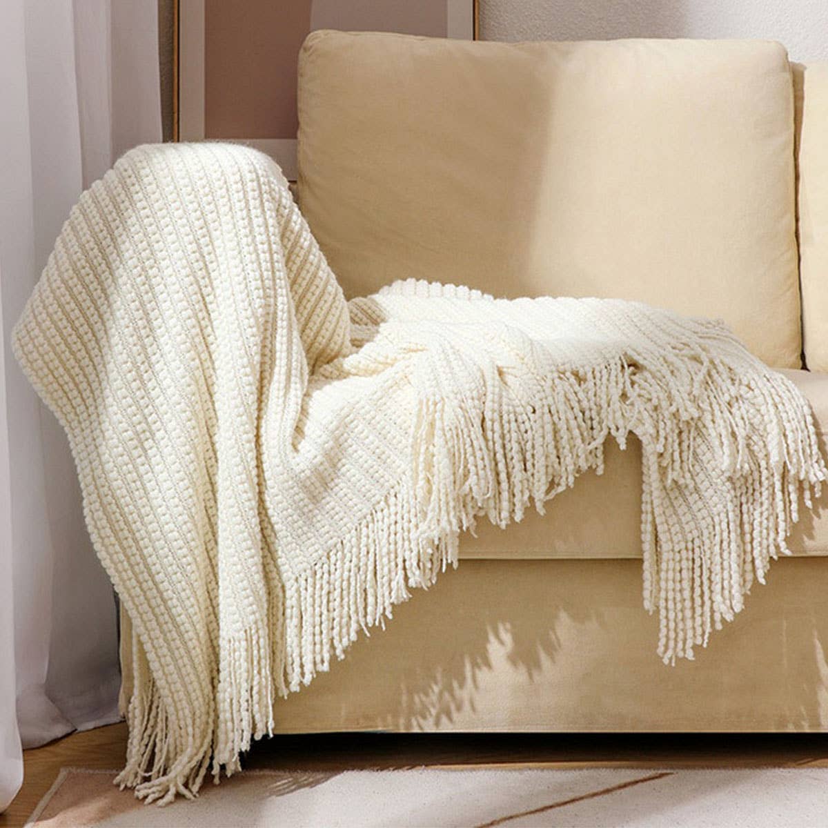 KNITTED SOFT BLANKET WITH TASSELS_CWMM0206