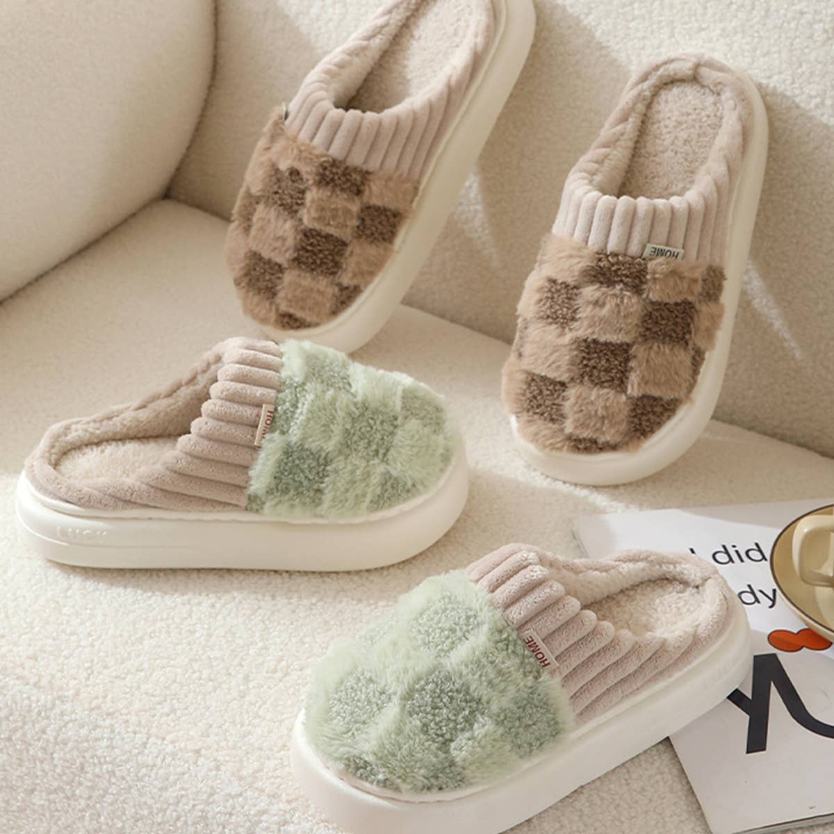 CHECKERED FUZZY WARM SLIPPERS COZY STYLISH_CWSHS0270