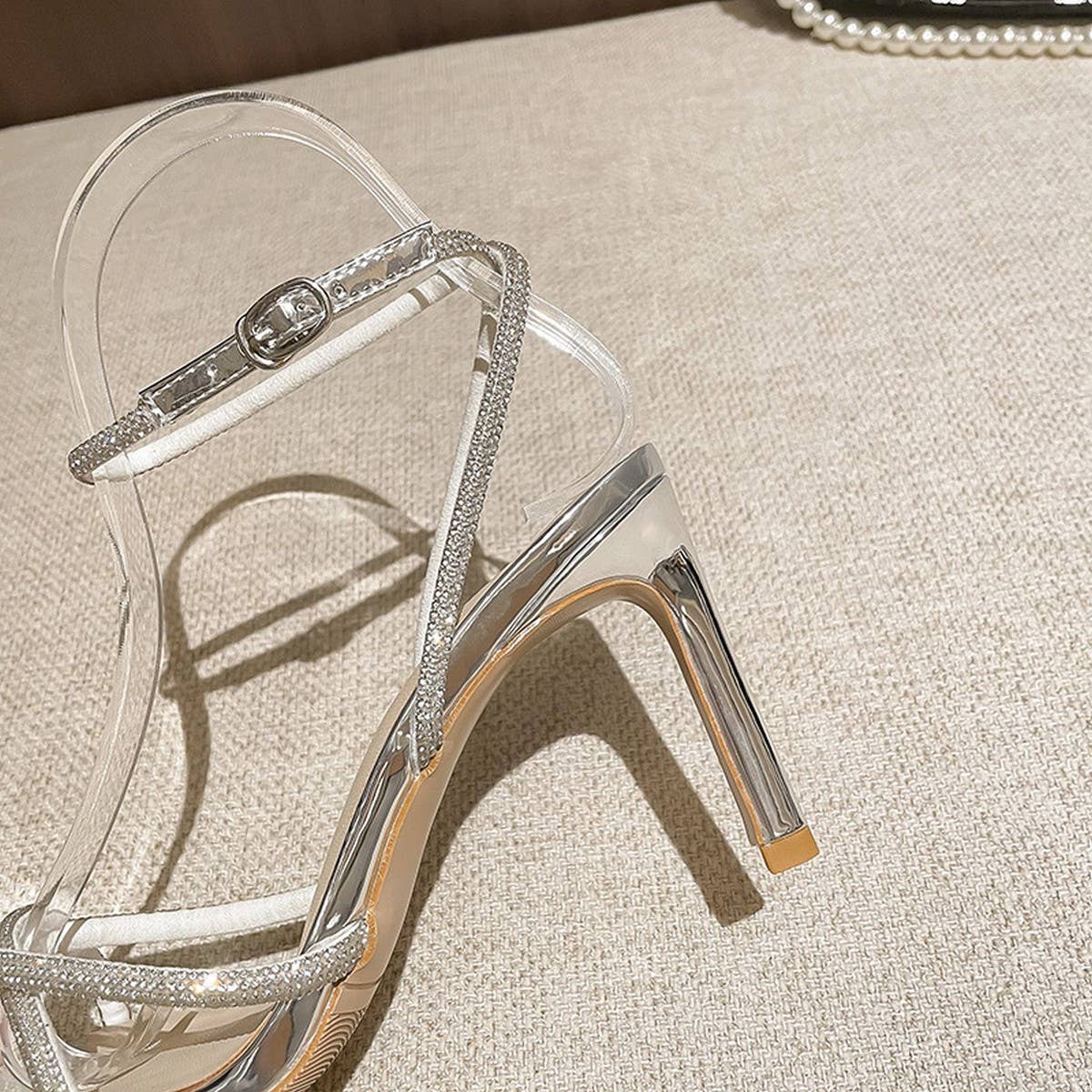 CRYSTAL TRANSPARENT HIGH HEELS SANDALS_CWSHH0017
