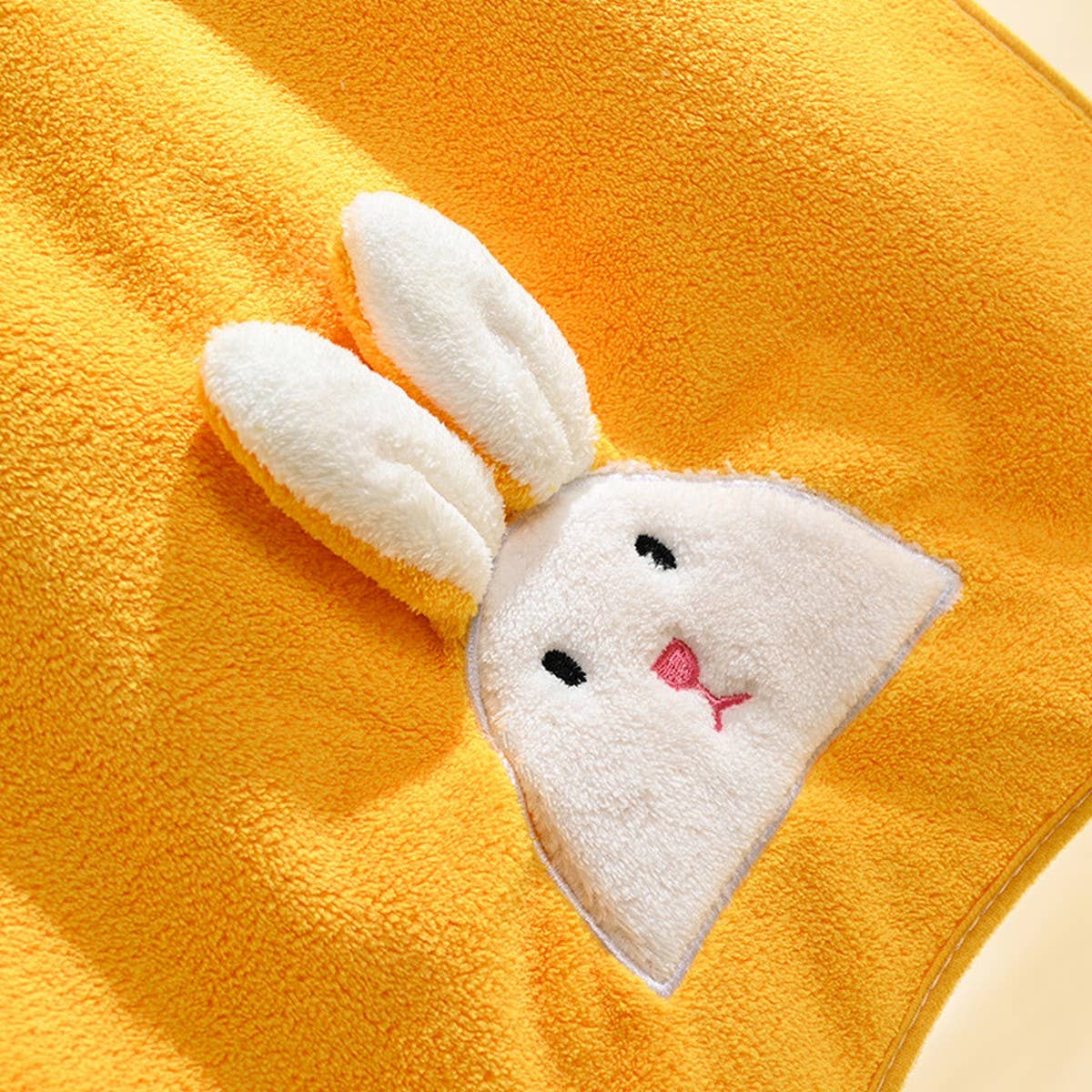 EMBROIDERED RABBIT CORAL FLEECE TOWEL_CWMM2324