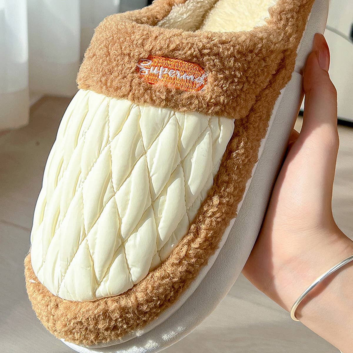 Winter Slippers Warm Cushioned Slides House Shoes_Cwshs0299