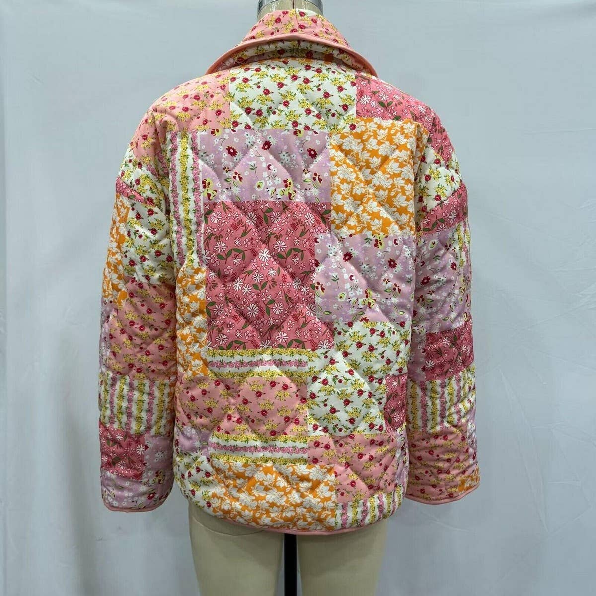 COLORBLOCK PRINT LAPEL QUILTED JACKET_CWASC2278