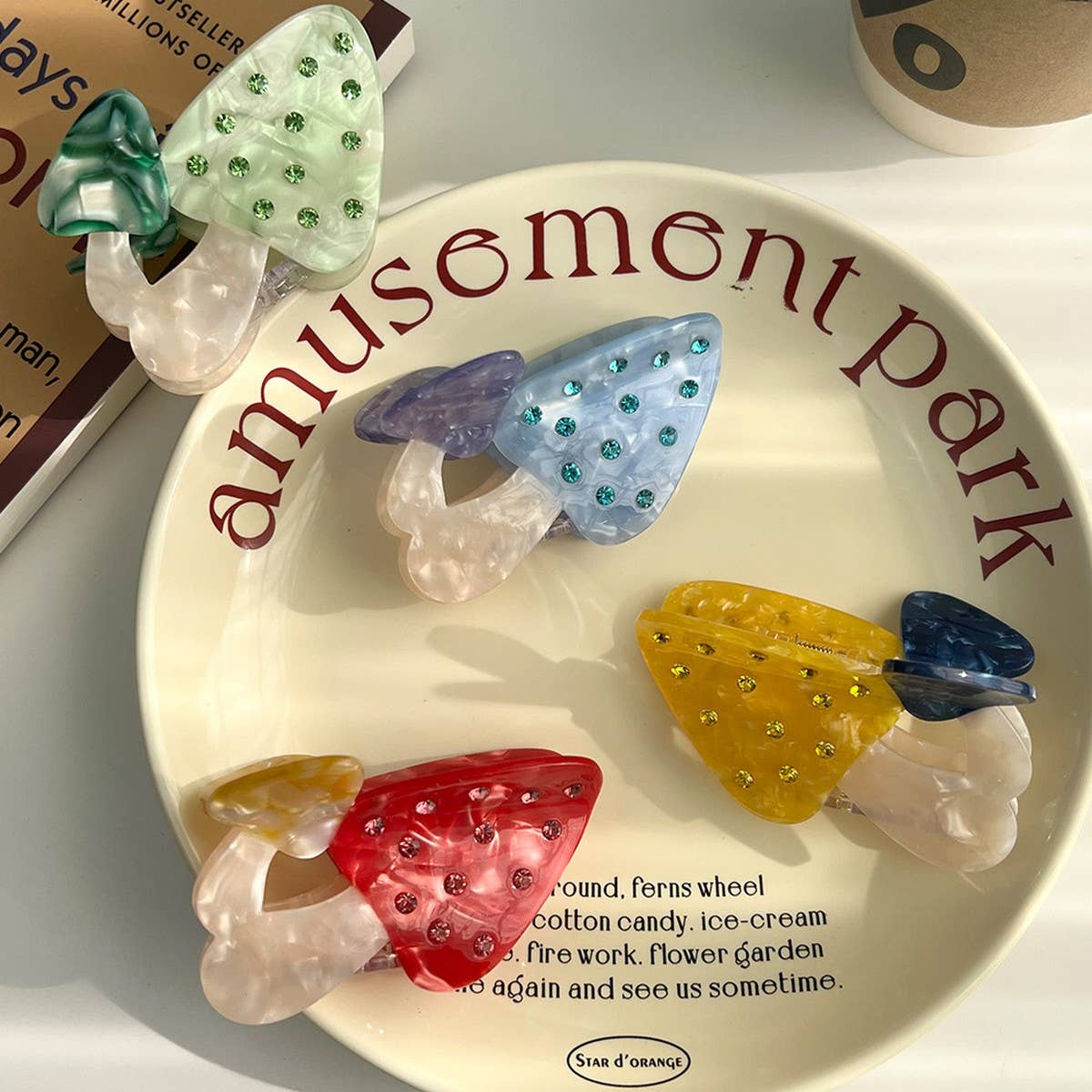 CUTE COLORFUL MUSHROOM ACETATE HAIR CLAW_CWAHA5891