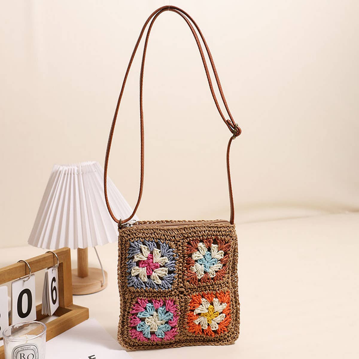 RETRO SQUARE HOLLOW FLOWER CROSSBODY STRAW BAG_CWAB1863