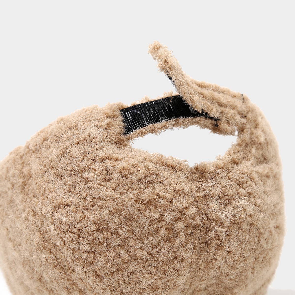 Winter Furry Baseball Cap Women Warm Casual Hat_Cwah04728