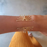 BOLD 18K GOLD FLOWER CUFF BRACELET NO FADE_CWAJE4756