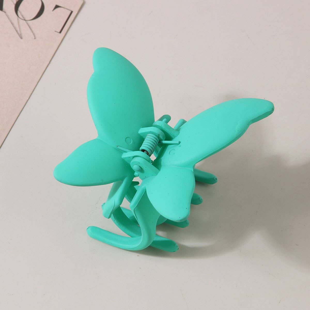 MATTE BUTTERFLY HAIR CLAW CLIP STRONG STYLISH_CWAHA0087