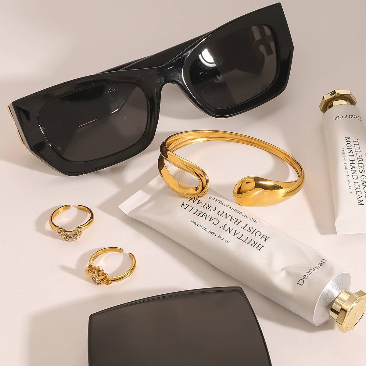 MINIMALIST IRREGULAR OPEN CUFF IN 18K GOLD STEEL_CWAJE4863