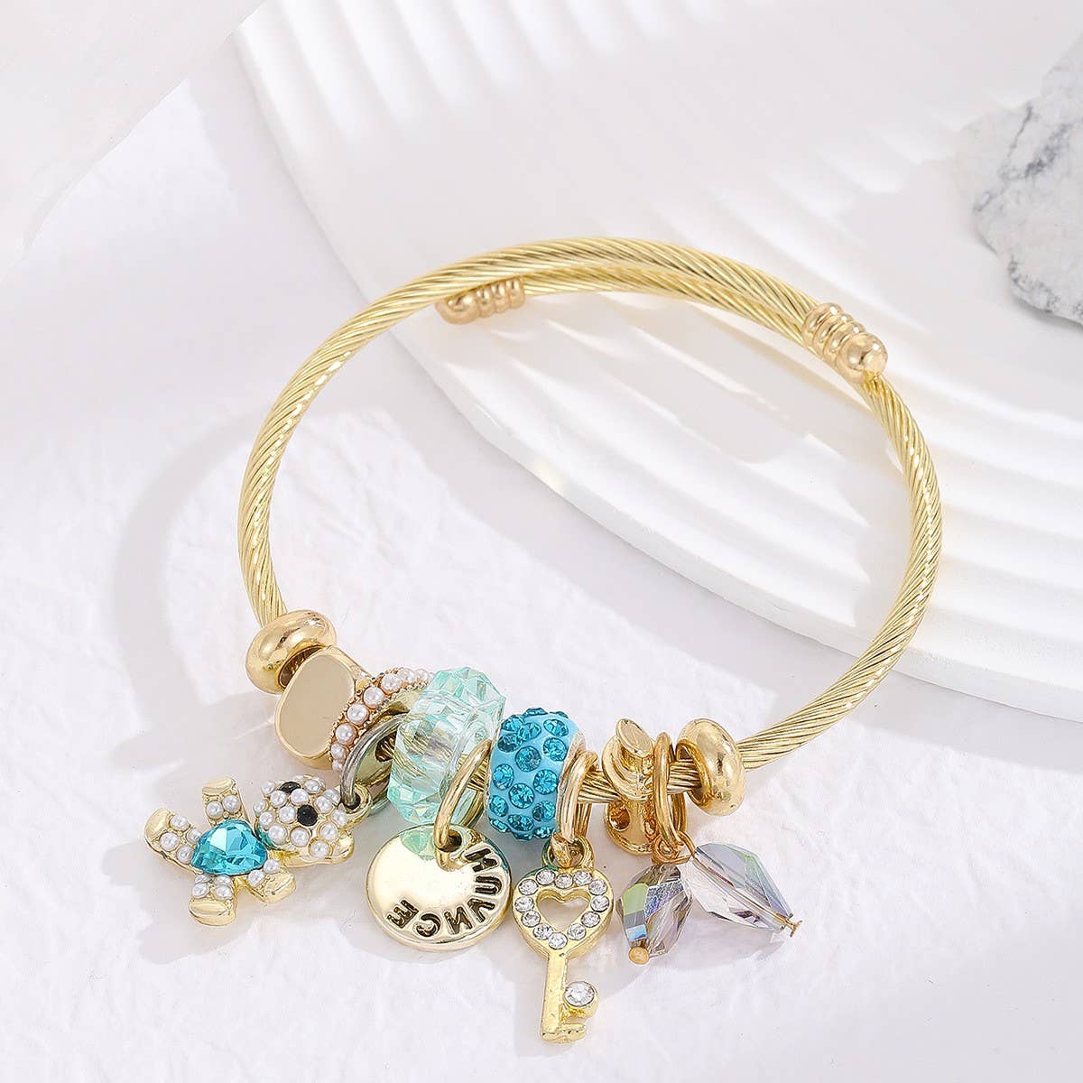 ELEGANT ALLOY COUPLE BRACELET WITH CRYSTAL PENDANT_CWMM8479