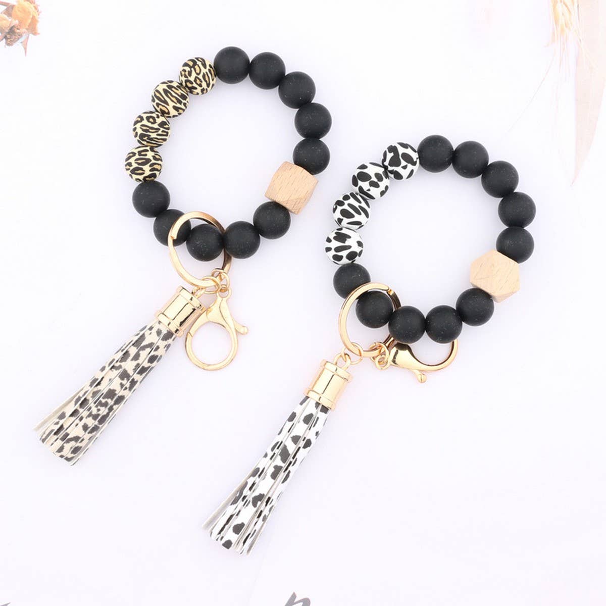 COLORFUL KEYCHAIN TASSEL BRACELET_CWAJE0655