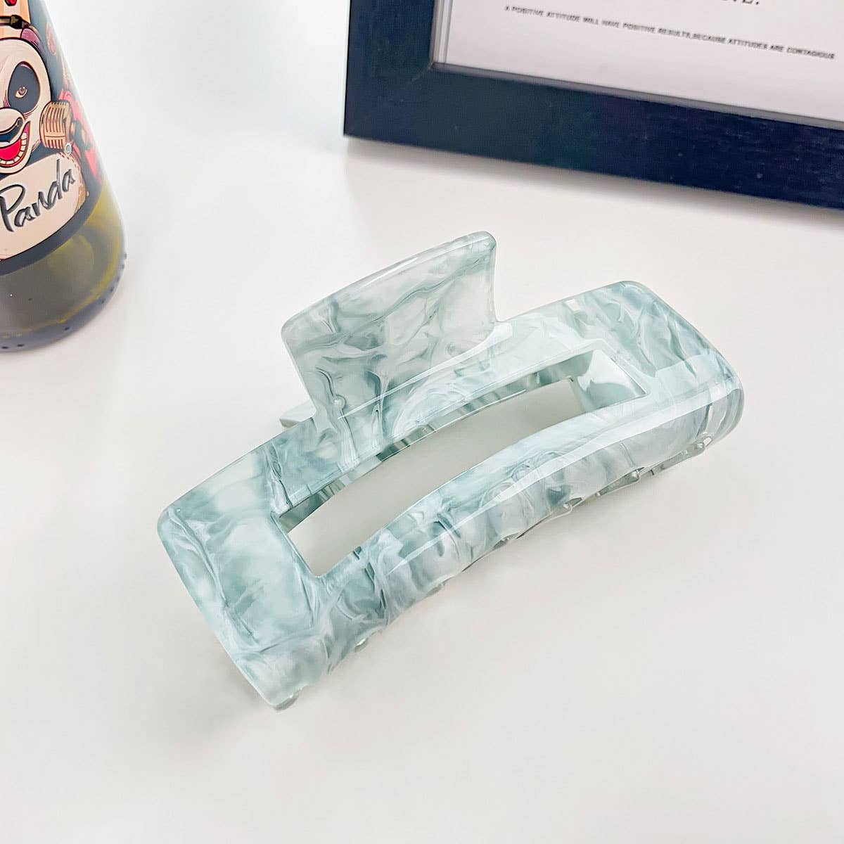 ACRYLIC INK HAIR CLAW LARGE HOLLOW SHARK CLIP_CWAHA0393