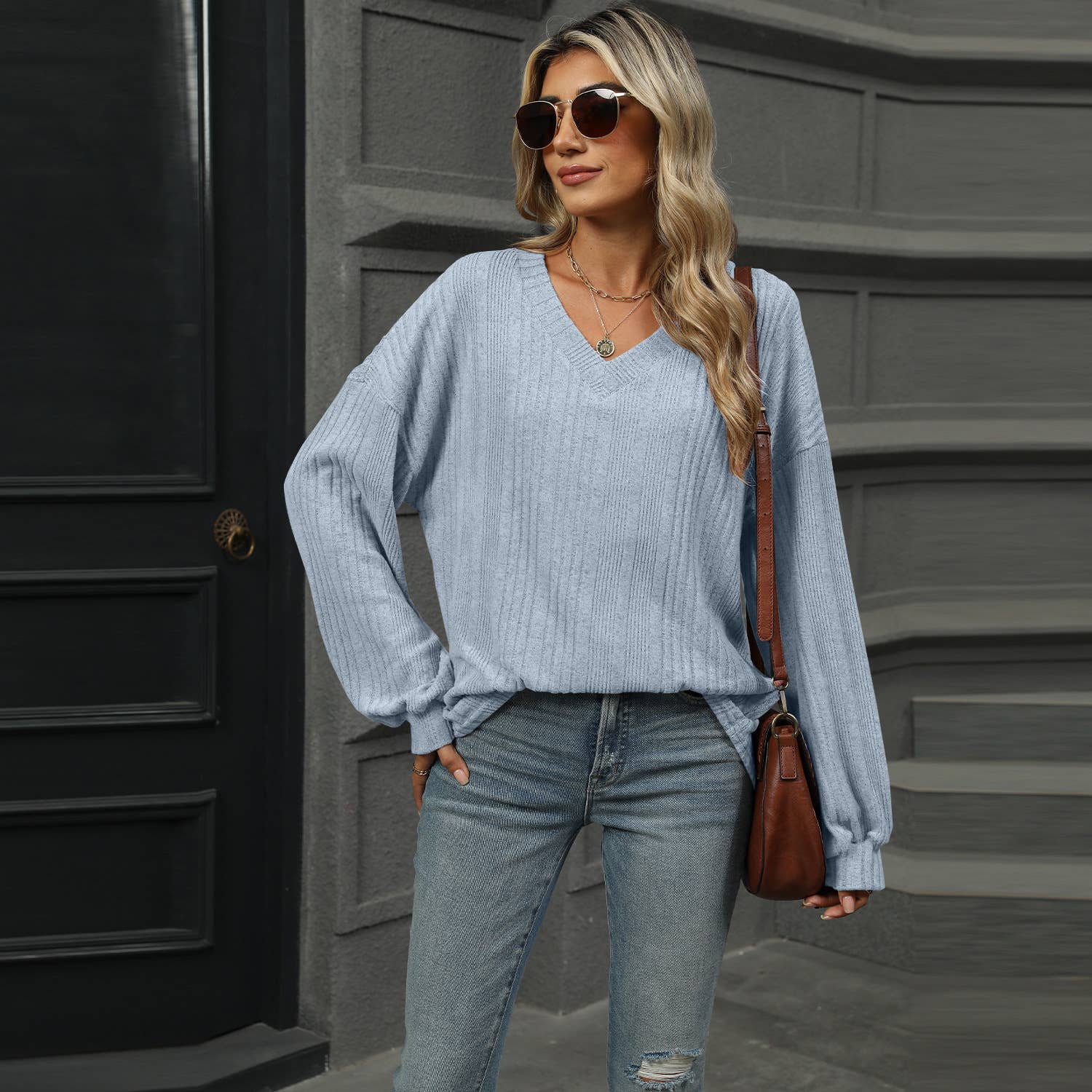 Solid Color V-Neck Baggy Pit Strip Shirt