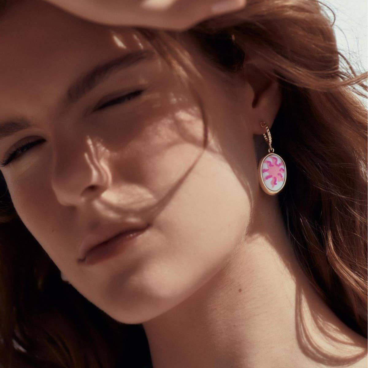 STRAWBERRY SQUARE EARRINGS COPPER PLATED_CWAJE4987