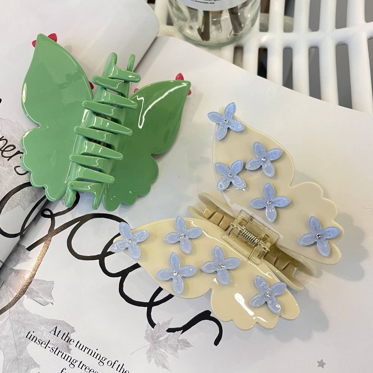 3D BUTTERFLY ACETATE HAIR CLAW FLORAL CLIP_CWASC1595
