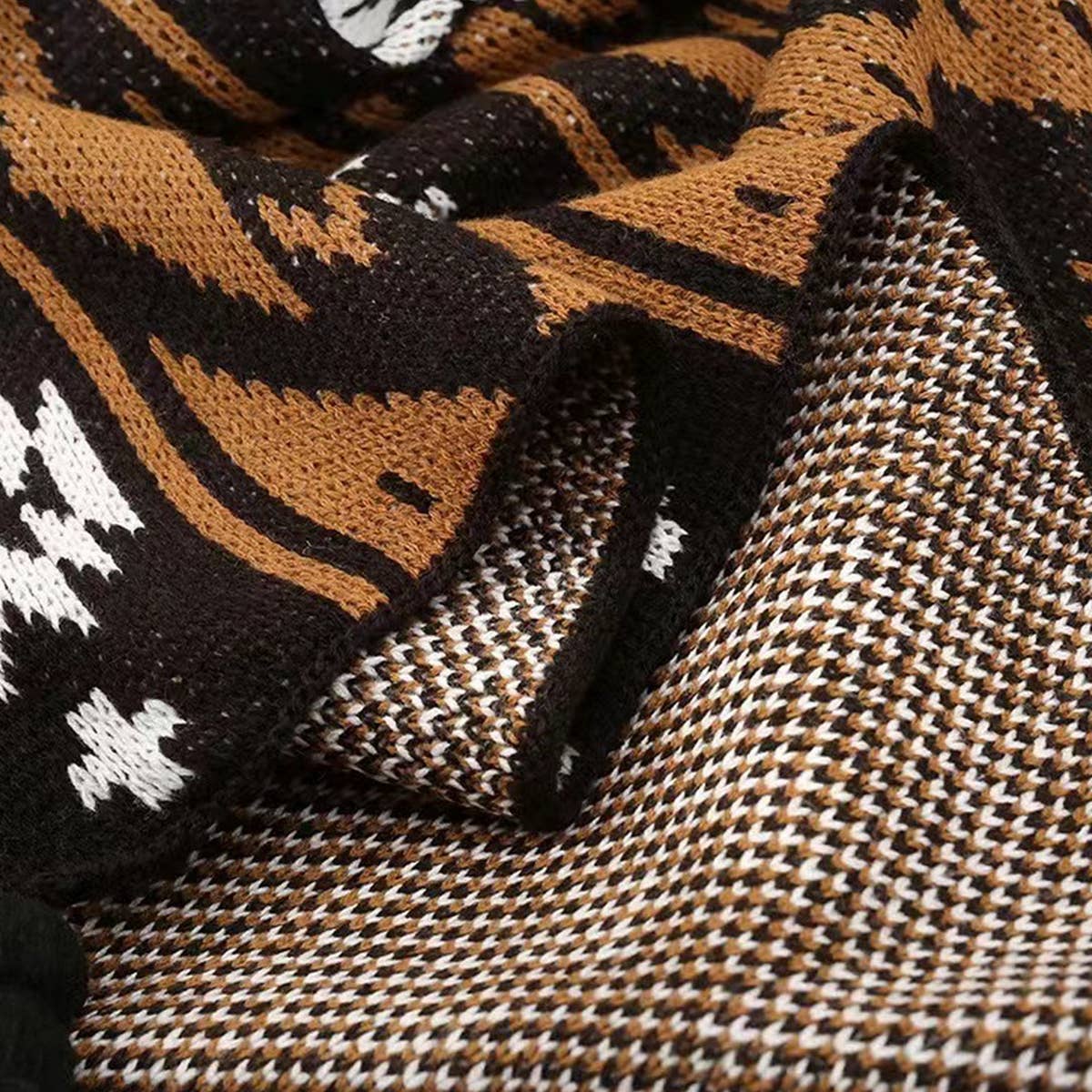 KNITTED GEOMETRIC STRIPE SOFA BLANKET_CWMM0419