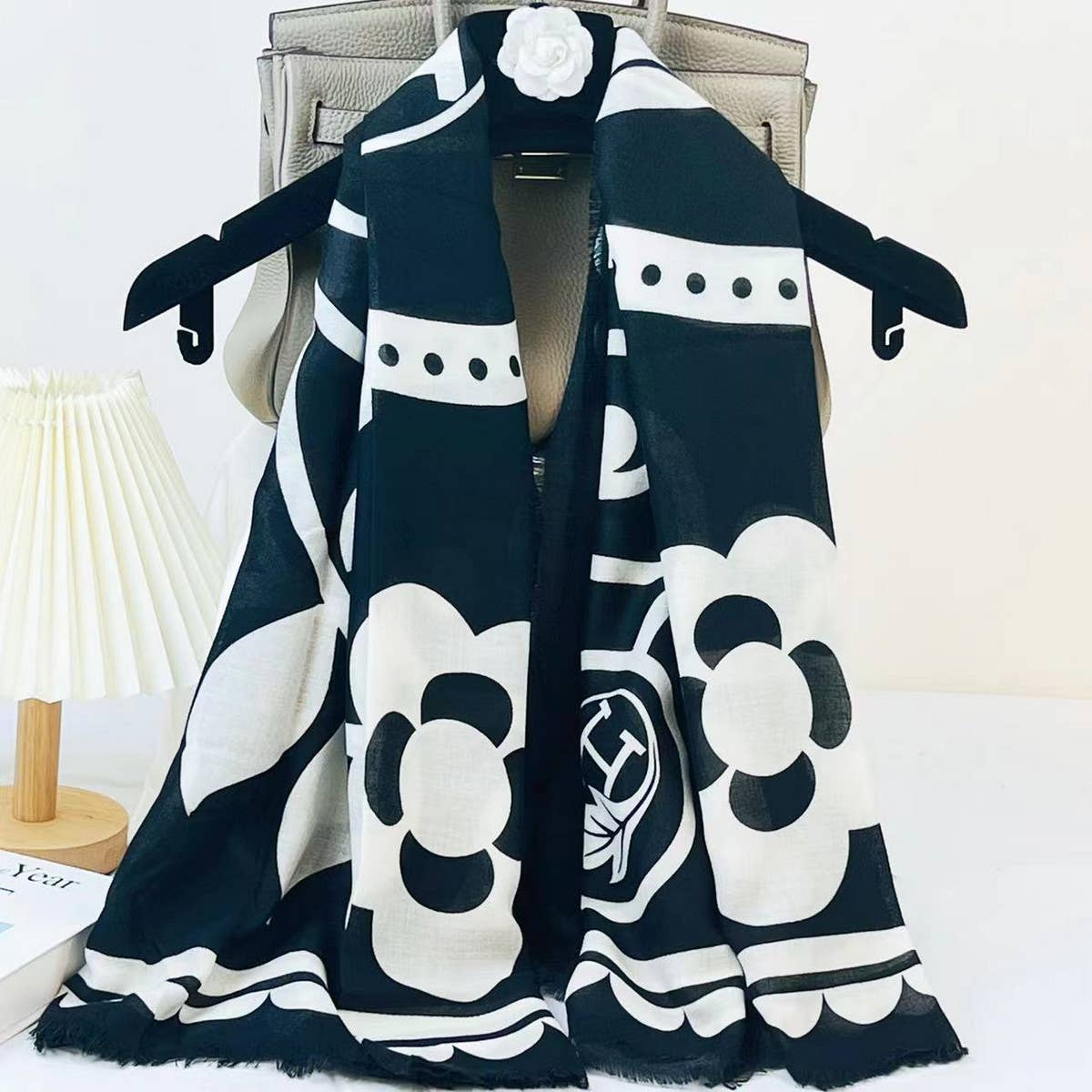 BOLD FLORAL ANIMAL SILK BLEND WRAP_CWASC0890