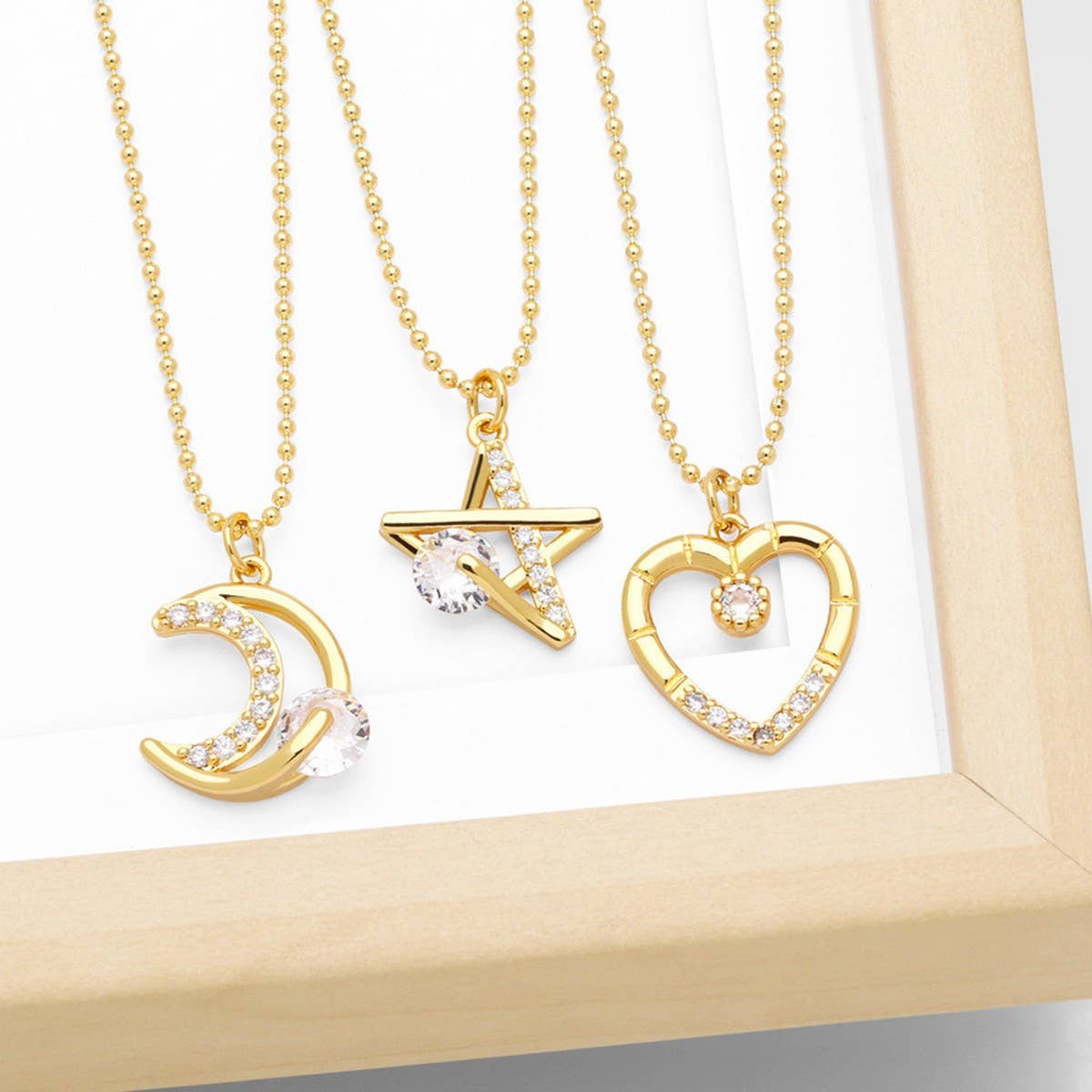MOON STAR HEART PENDANT NECKLACE_CWAJE0915
