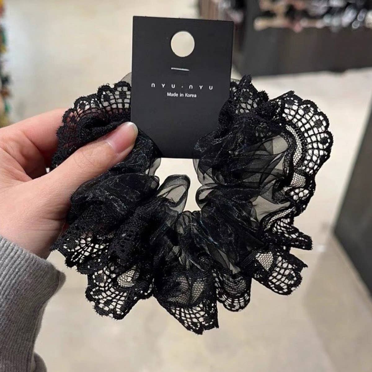 SWEET AND ELEGANT RUFFLED HAIR SCRUNCHES_CWAHA1731