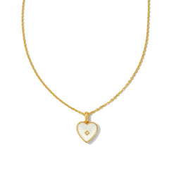 SWEET HEART SHELL PENDANT NECKLACE_CWMM5294