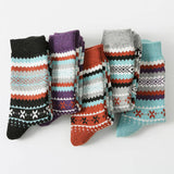 5 PAIRS OF WARM RETRO STRIPED SOCKS_CWMS0686