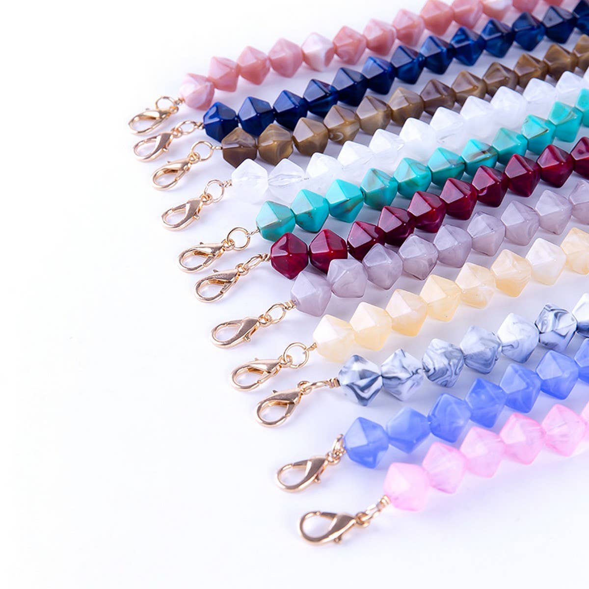 COLORFUL ACRYLIC IRREGULAR BEAD BAG CHAIN 11 81IN_CWMM5115