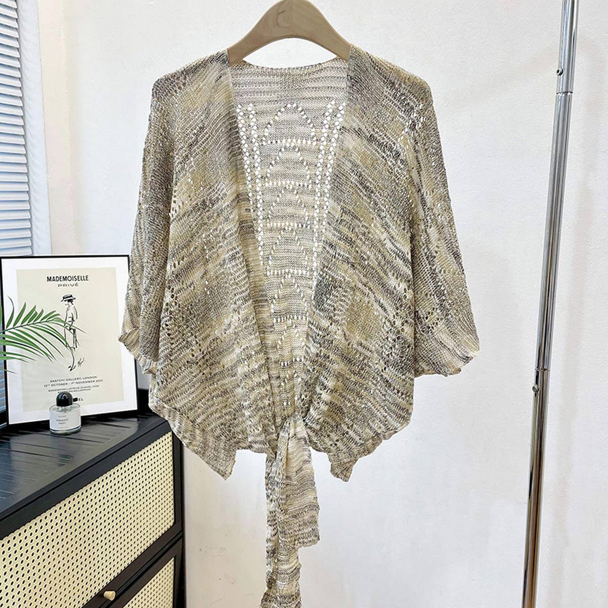 Wear An Ice Silk Hollow Shawl_Cwasc0765