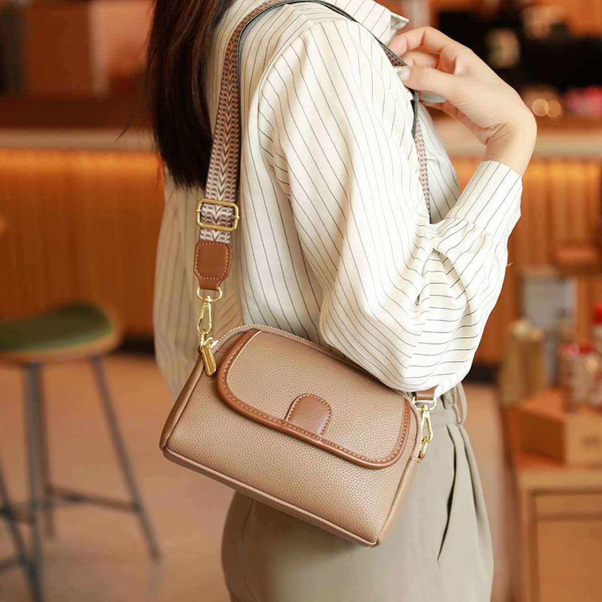 Versatile Lychee Shoulder Bag_Cwab2948