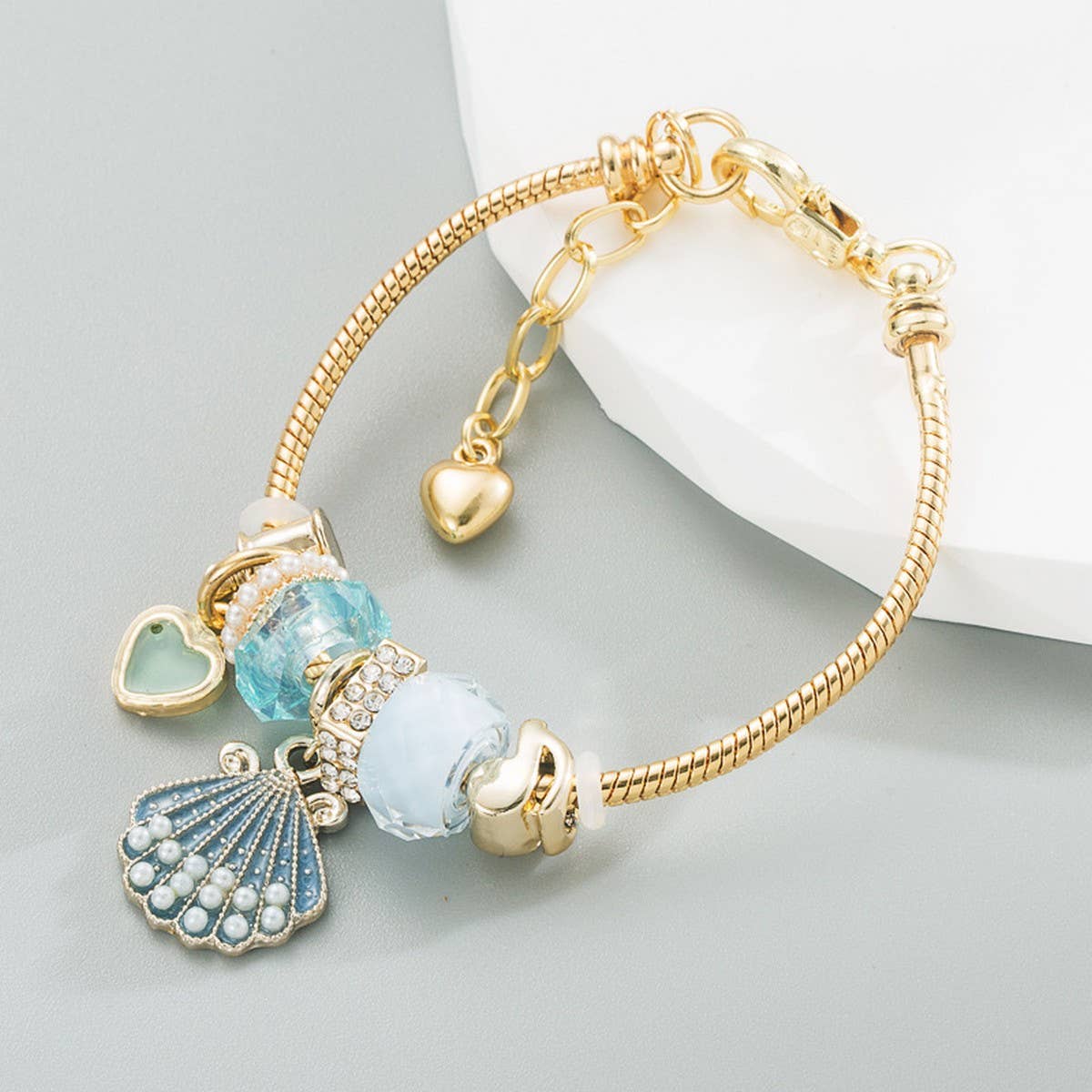 GOLD ALLOY ADJUSTABLE PEARL SHELL BRACELET_CWMM8501