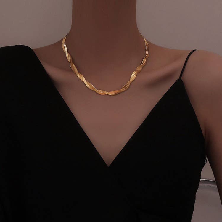 A Versatile Double-Layer Stacked Chain Necklace_Cwaje4483