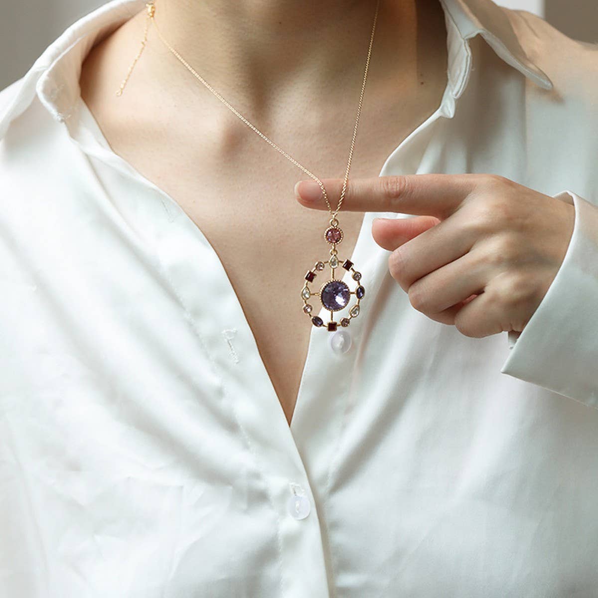 Womens Fashion Colored Rhinestone Necklace