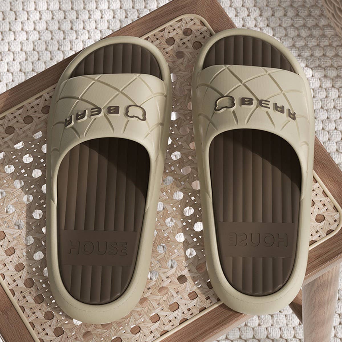 2024 NEW THICK SOLED NON SLIP SANDALS_CWSHS0804