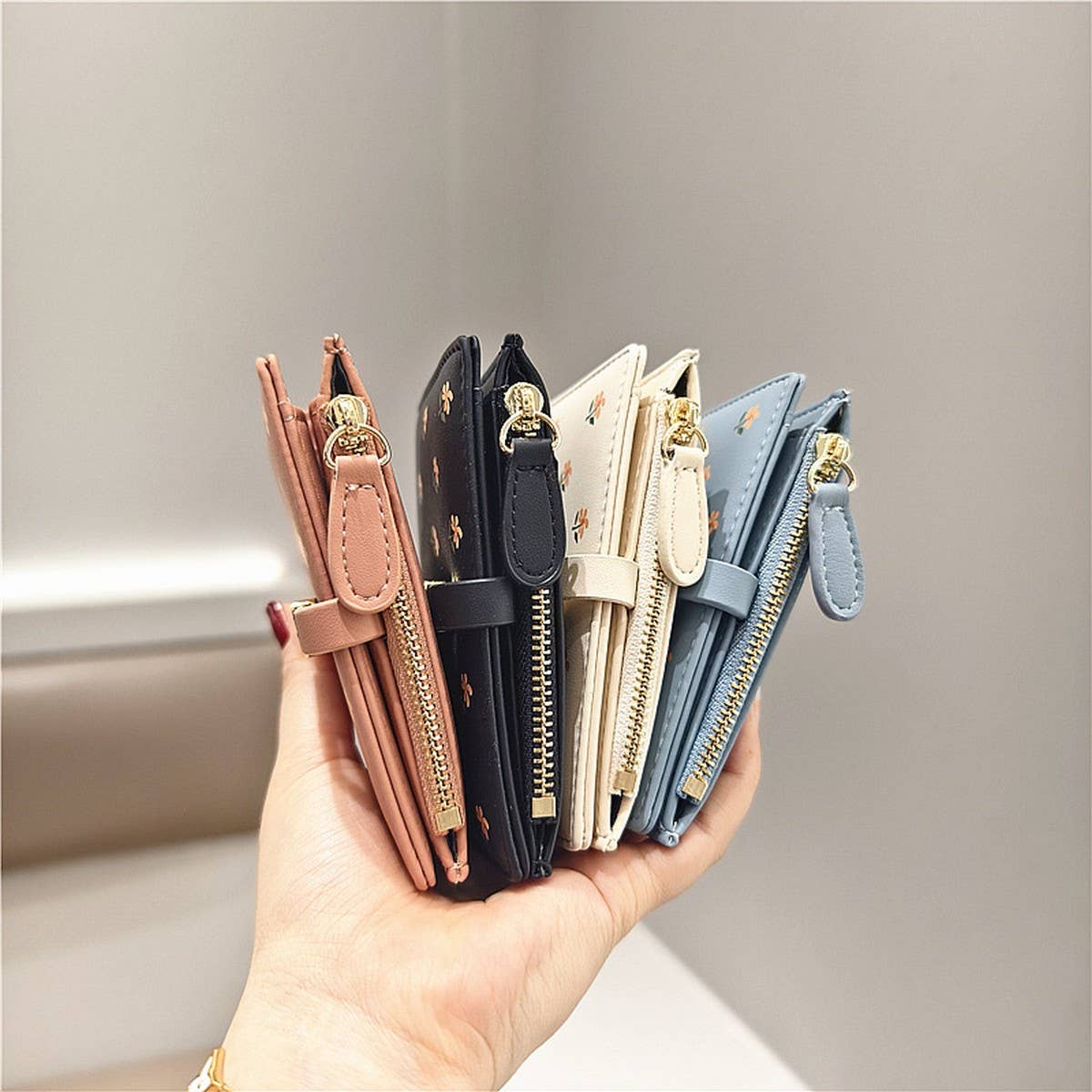 SMALL FRESH FLOWER PRINT SHORT WALLET_CWAB2550