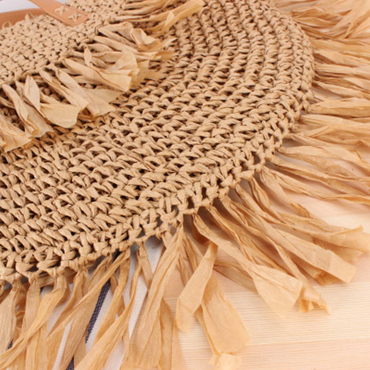 SEMICIRCLE TASSEL ONE SHOULDER BEACH STRAW BAG_CWAB2021