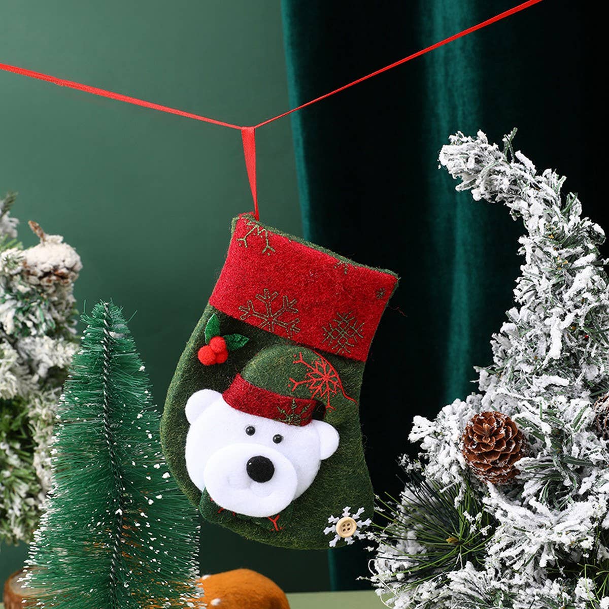 SEQUINED 3D SANTA CLAUS CHRISTMAS STOCKINGS_CWMS1421