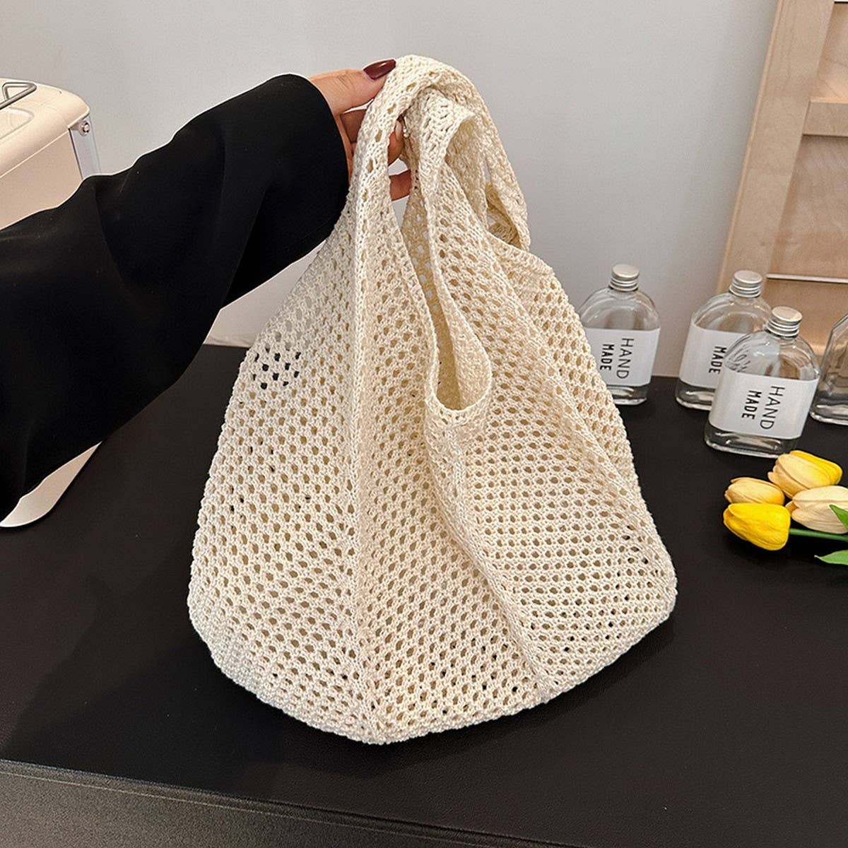 Cwab4570_Solid Color Openwork Straw Knit Tote Bag