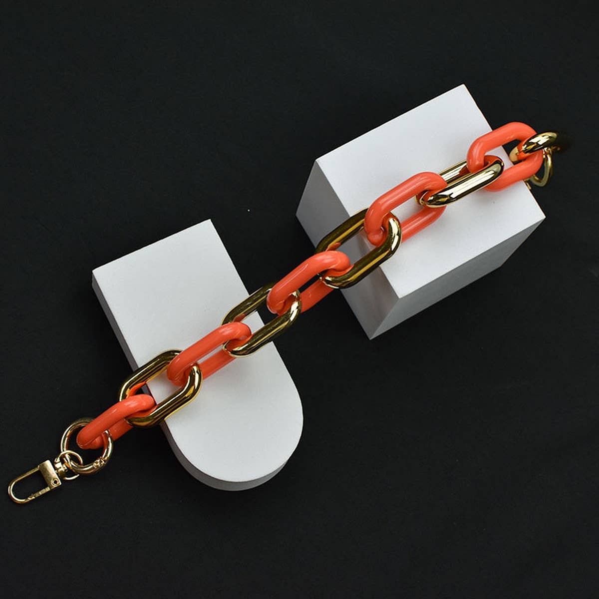 11 81ACRYLIC CHAIN HANDLE MULTI COLOR BAG STRAP_CWMM5090