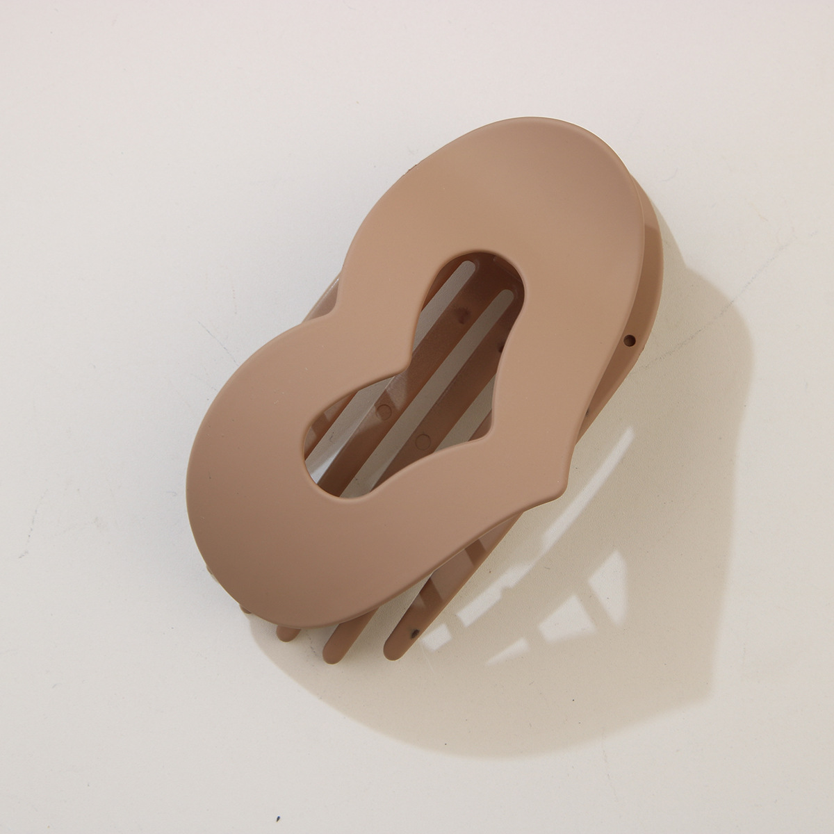 LOVE SHAPE DUCKBILL CLIP NO SLIP HALF UP PIN_CWAHA6516