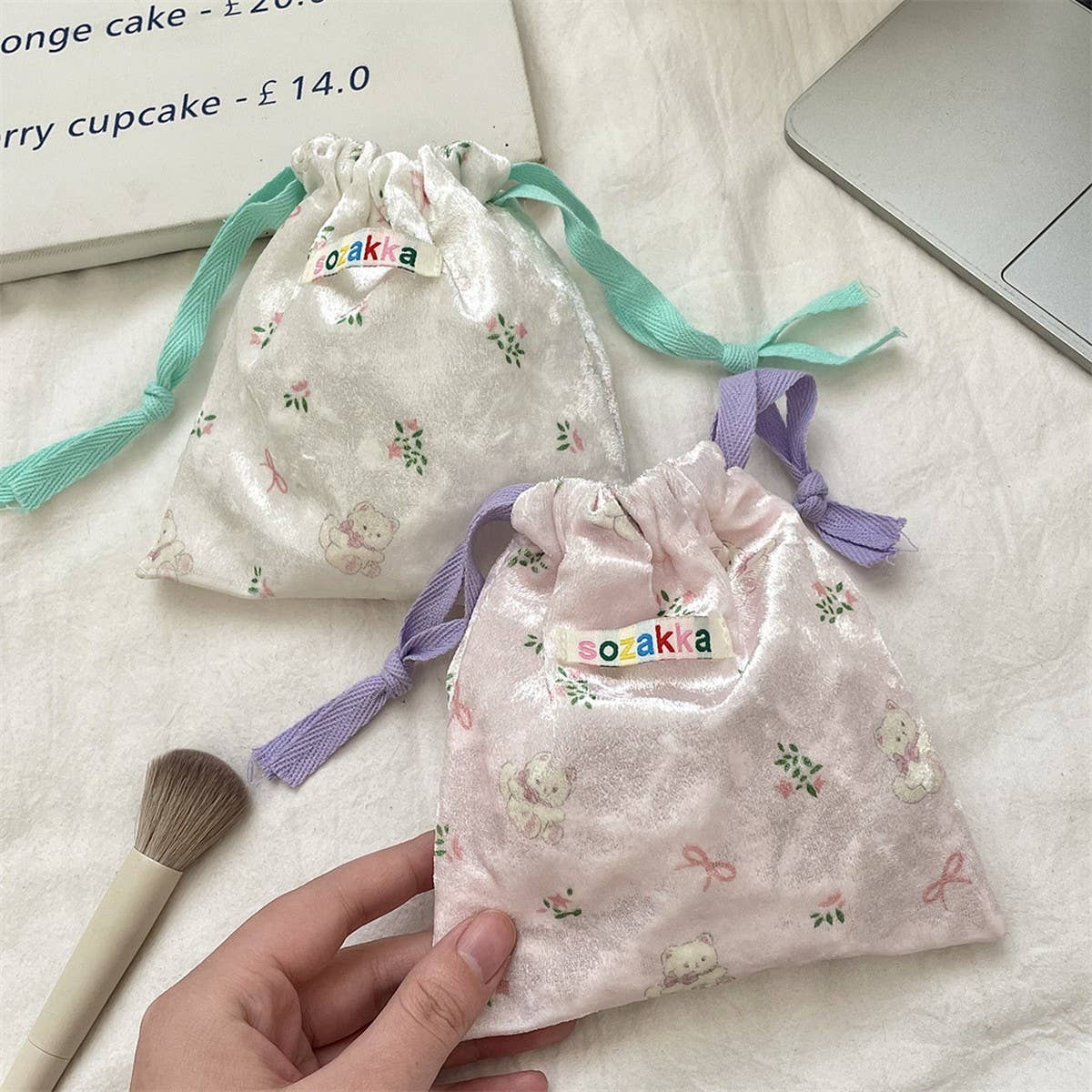 Cwab5786_Cartoon Bear Drawstring Coin And Sundries Bag