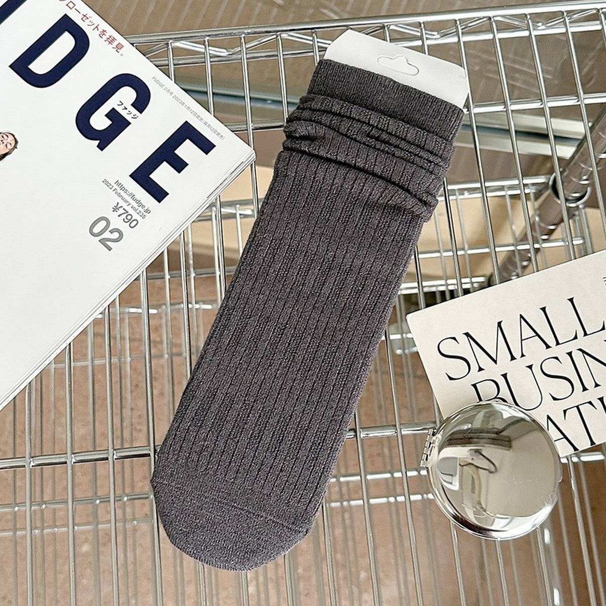 AUTUMN AND WINTER WARM BREATHABLE MID TUBE SOCKS_CWMS1071