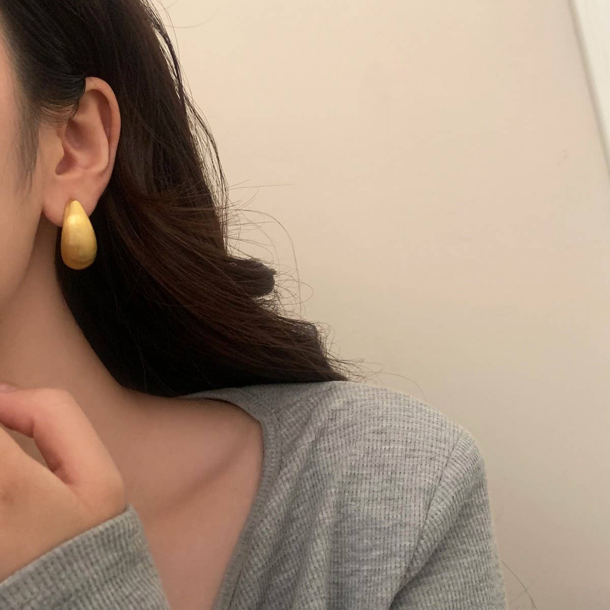 HIGH GRADE GOLDEN WATER DROP EARRINGS FOR WOMEN_CWAJE3122