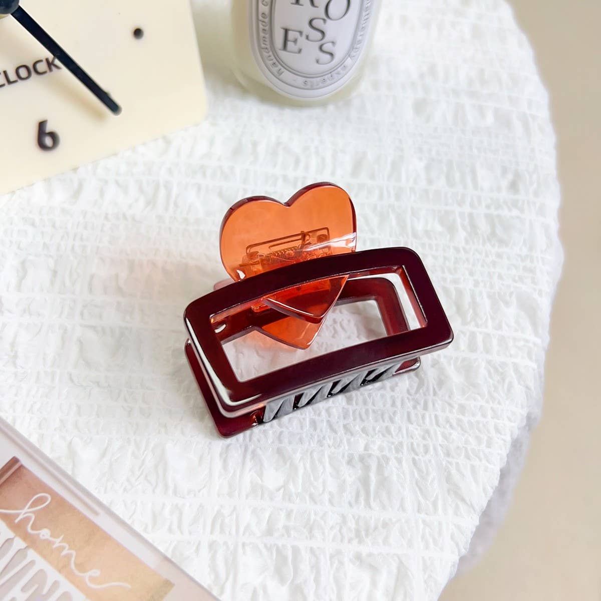 HEART ACETATE HAIR CLAW MINIMALIST CHIC CLIP_CWAHA1596