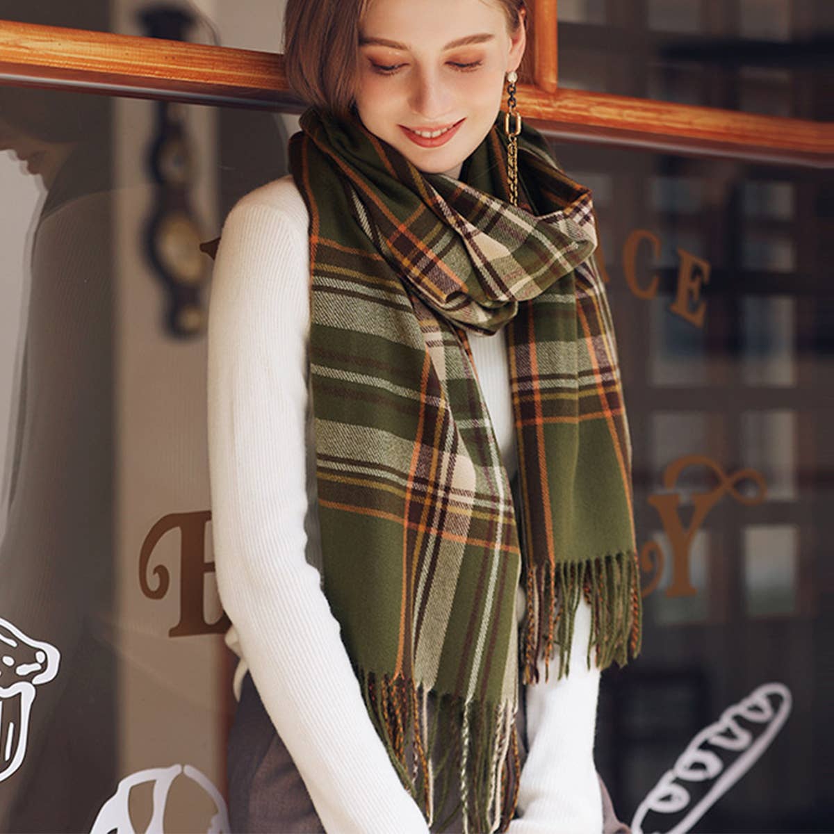 PLAID WINTER SCARF FOR WOMEN WITH TASSELS WARM_CWASC0186