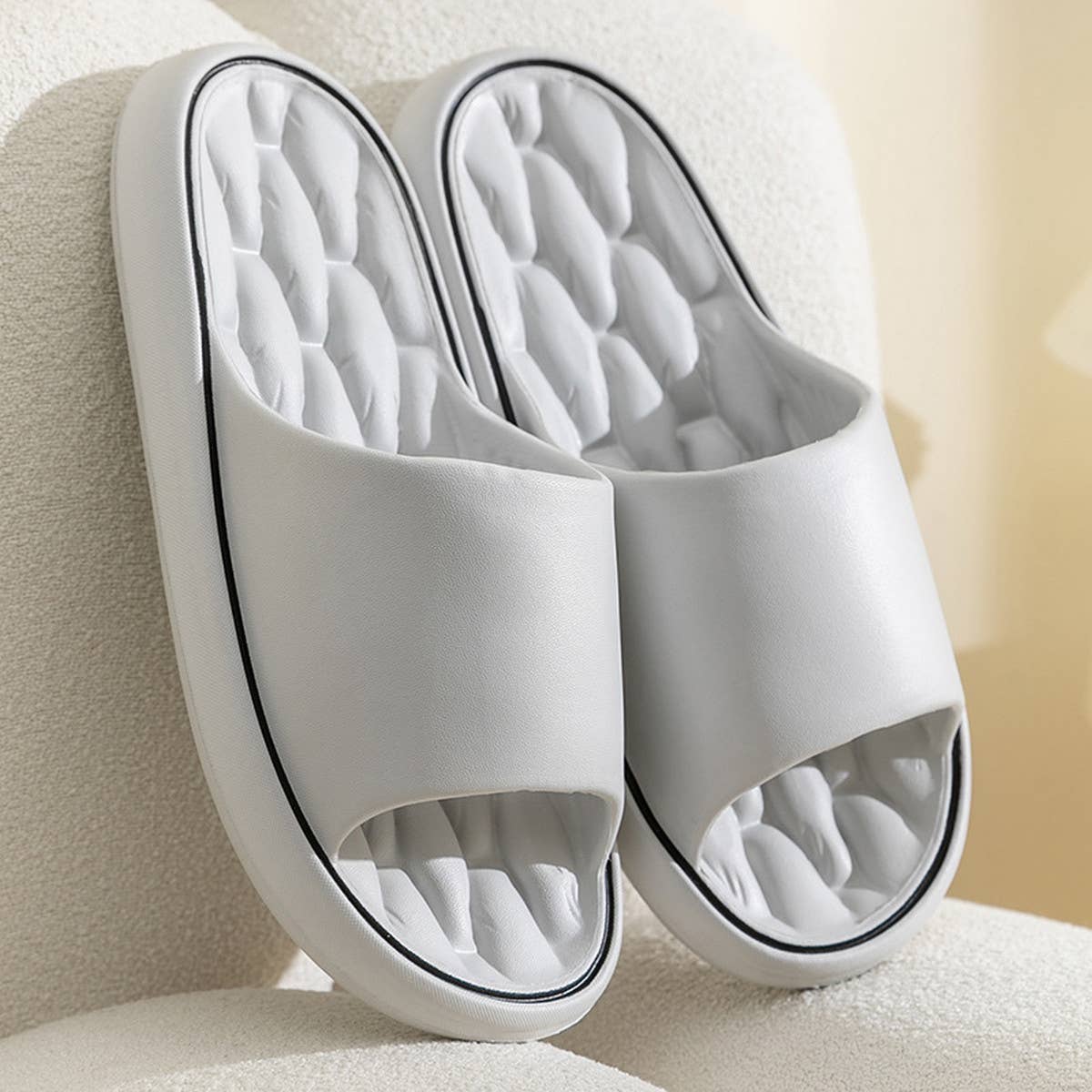 Simple New Style Home Bathroom Slippers_Cwshs0618