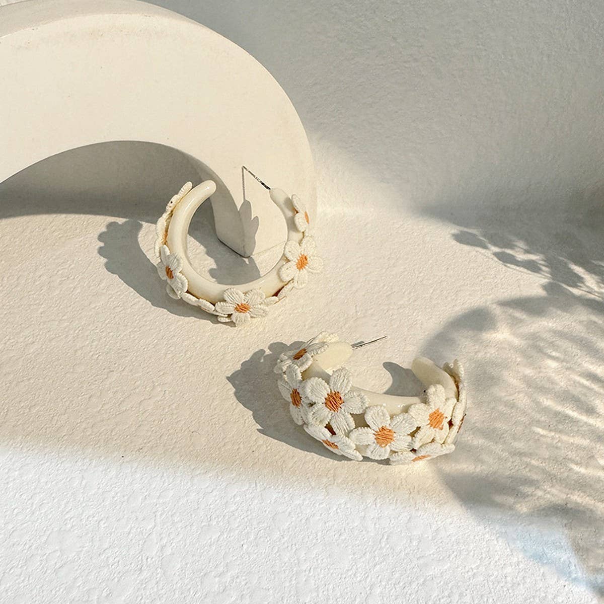 SUMMER EMBROIDERED FLOWER STUD EARRINGS HANDMADE_CWMM6184